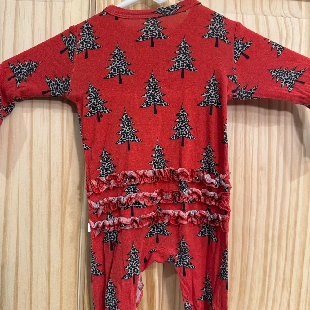 Posh Peanut Red Leopard Christmas‎ Tree Bamboo Ruffle Footie Sleeper 3-6 Months